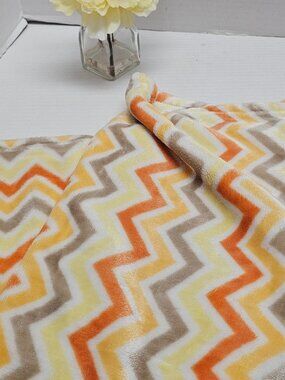 Little Miracles Baby Plush Soft Zig Zag Chevron Blanket Orange Muave Whi Colors